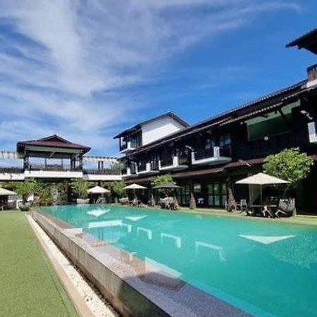 Villa D'Acqua Resort Masjid Tanah Dış mekan fotoğraf